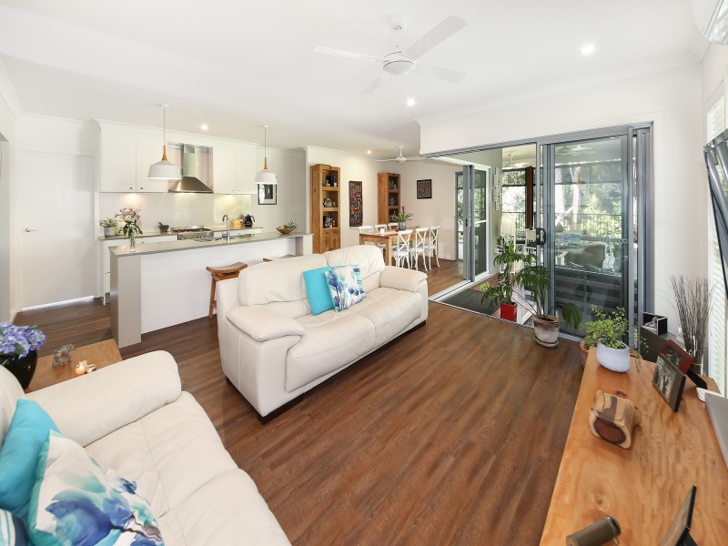15 William Road, Eumundi QLD 4562
