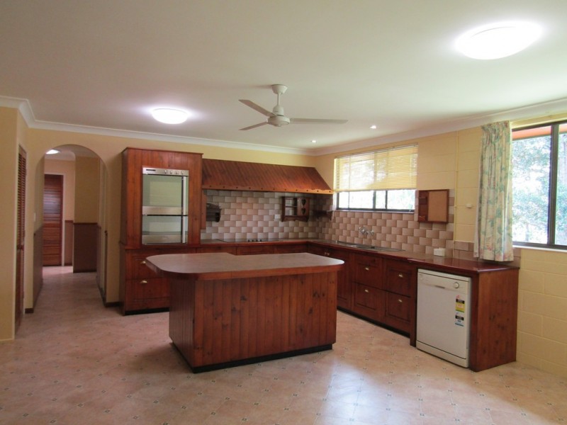 4 Ponderosa Drive, Cooroy QLD 4563