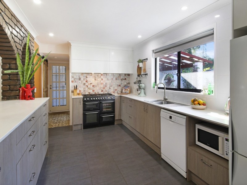 53 Coveys Road, Tinbeerwah QLD 4563