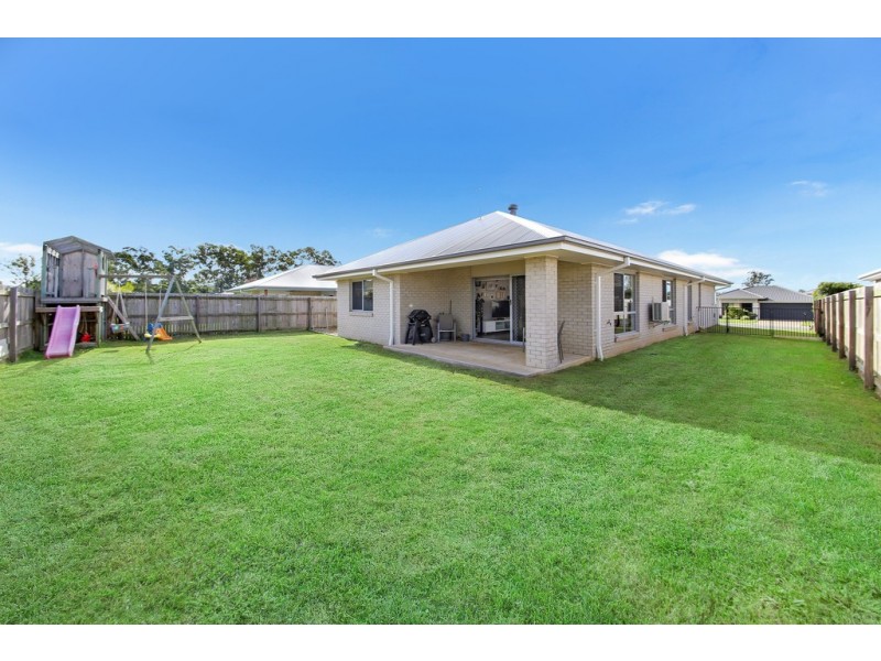 40 Straker Drive, Cooroy QLD 4563