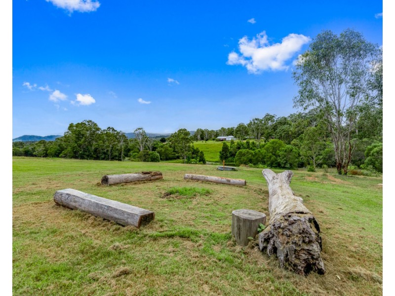 391 Traveston Road, Traveston QLD 4570