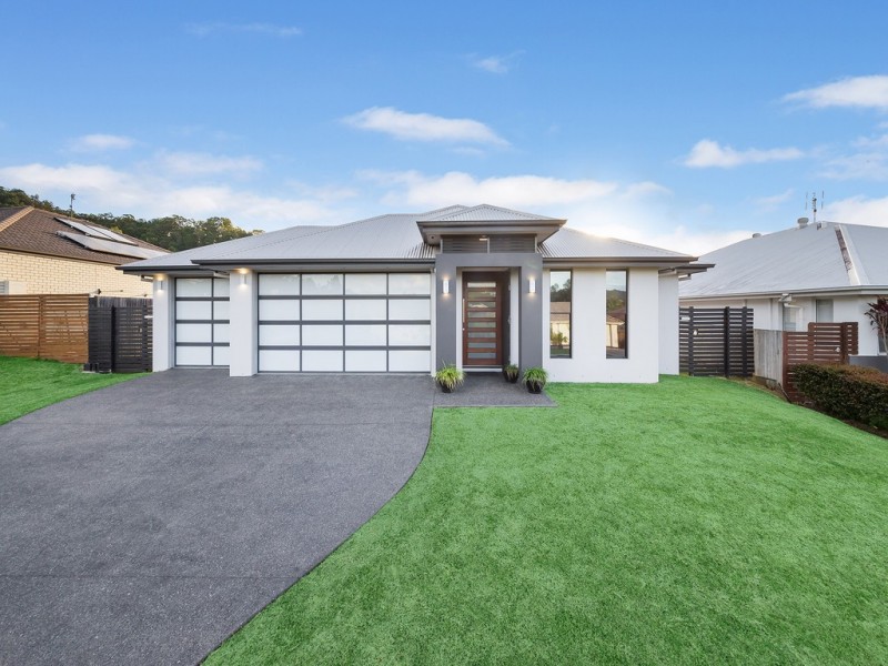 8 Clark Crescent, Eumundi QLD 4562