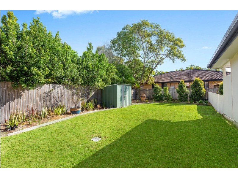 56 Lake Entrance Blvd, Noosaville QLD 4566