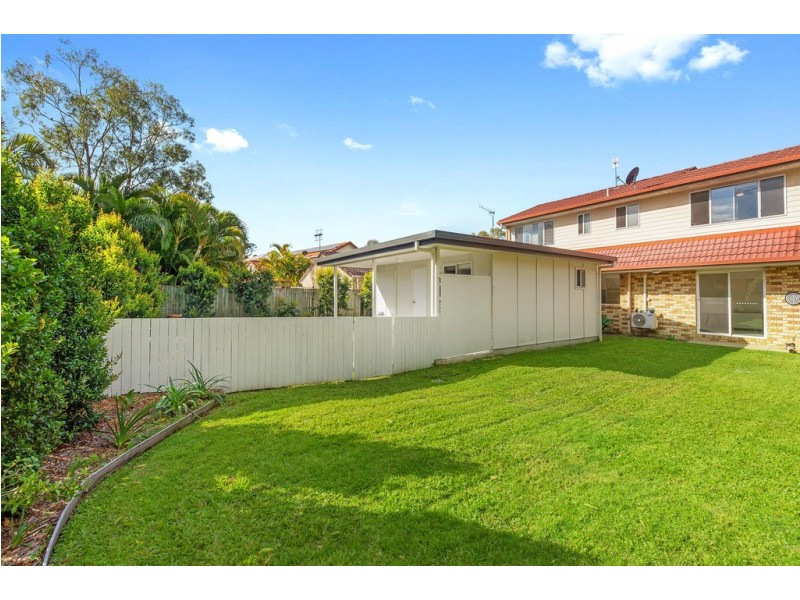 56 Lake Entrance Blvd, Noosaville QLD 4566