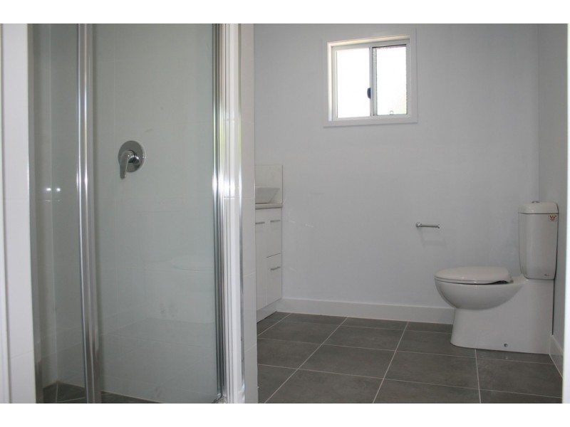 56 Lake Entrance Blvd, Noosaville QLD 4566