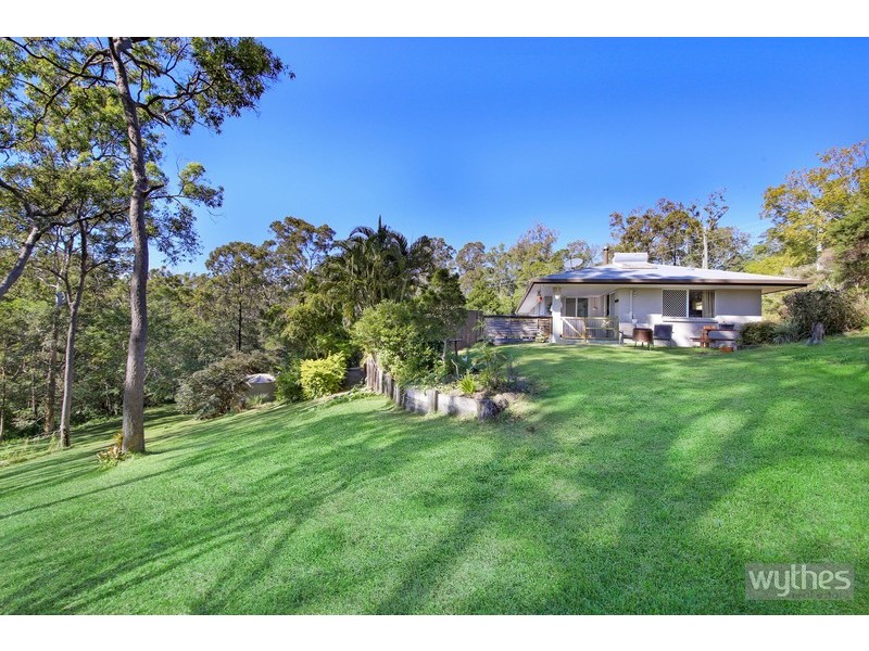 4 Hovea Road, Carters Ridge QLD 4563