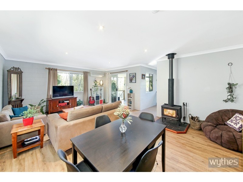 4 Hovea Road, Carters Ridge QLD 4563