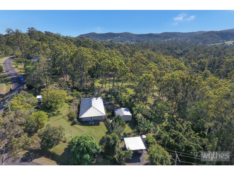 4 Hovea Road, Carters Ridge QLD 4563