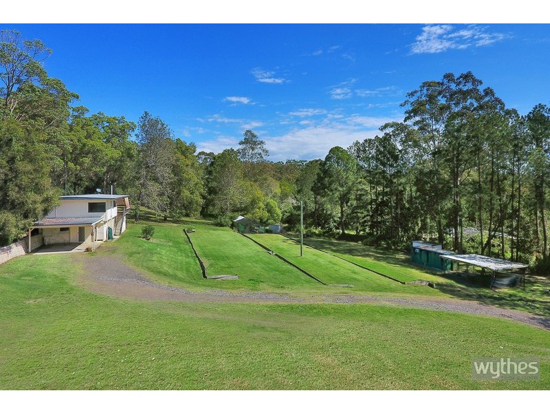 111 Railway Parade, Pomona QLD 4568