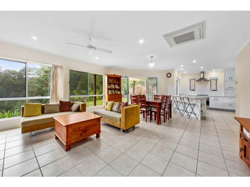 73 Whispering Gum Avenue, Eumundi QLD 4562