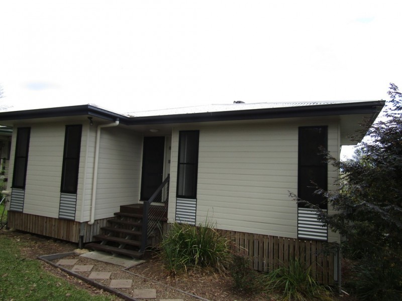 25 Queen Street, Cooran QLD 4569