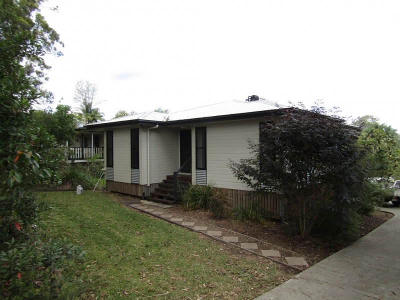 25 Queen Street, Cooran QLD 4569