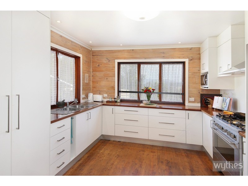 279 Poulsen Road, Carters Ridge QLD 4563