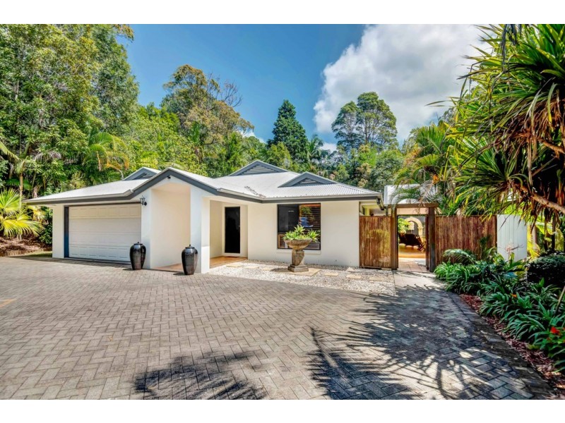 89 Wust Road, Doonan QLD 4562