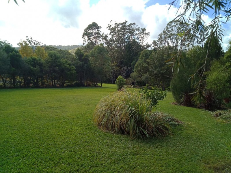 30 Hilary Rd, Carters Ridge QLD 4563