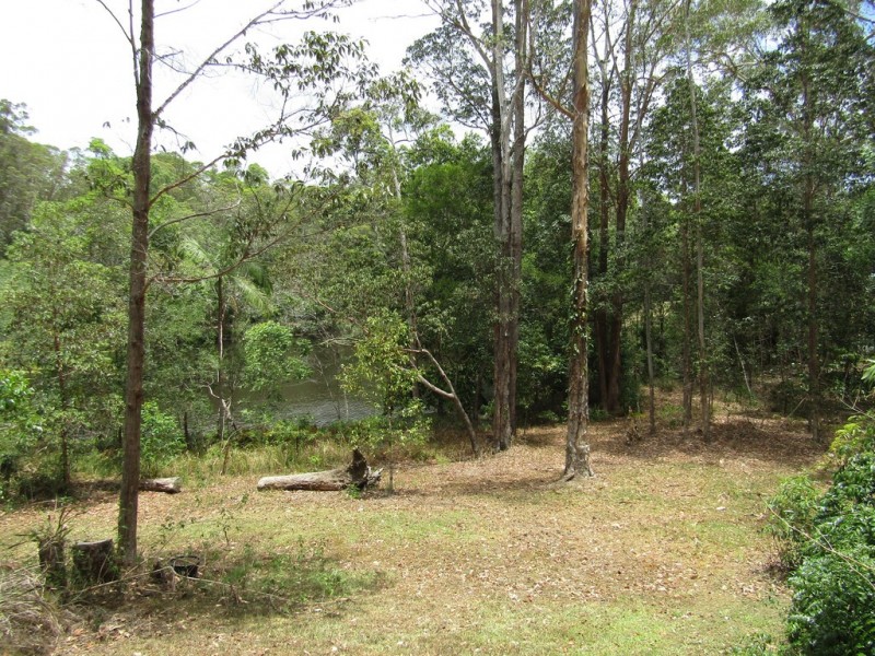 33 Kamala Drive, Lake Macdonald QLD 4563