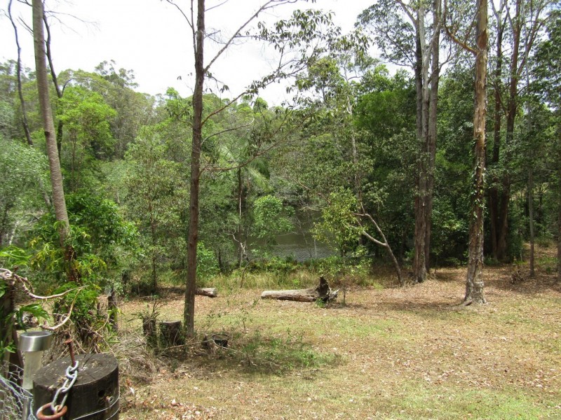 33 Kamala Drive, Lake Macdonald QLD 4563