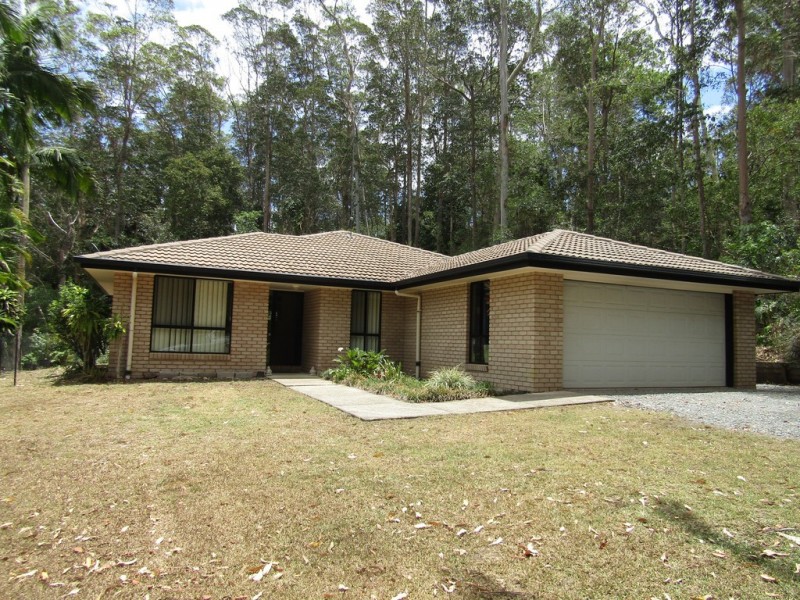 33 Kamala Drive, Lake Macdonald QLD 4563
