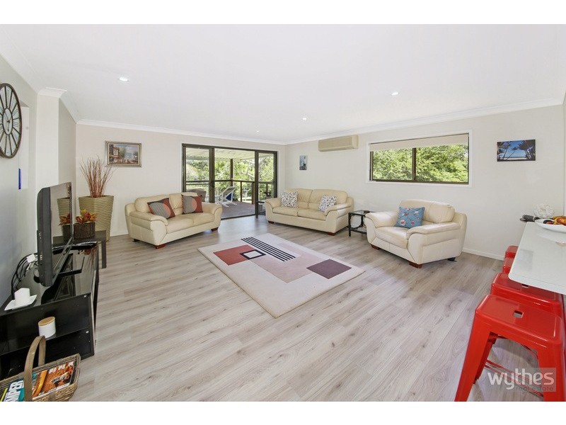 1 Springfield Circle, Cooroy QLD 4563