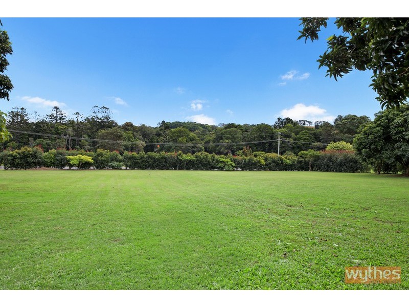 1 Springfield Circle, Cooroy QLD 4563