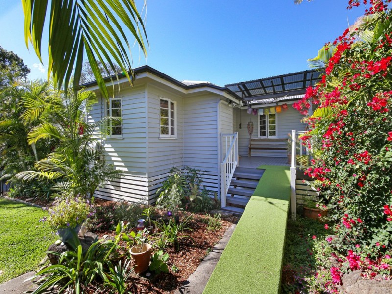 4 Henry Street, Cooran QLD 4569