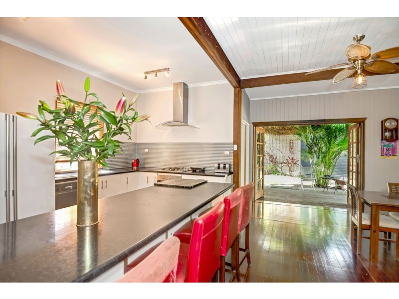 31 Sunset Way, Cooroibah QLD 4565