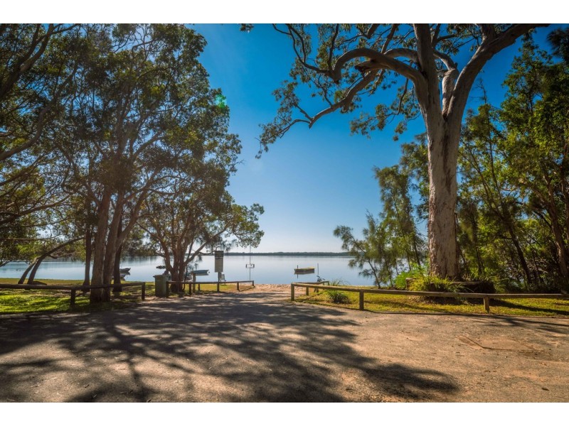 31 Sunset Way, Cooroibah QLD 4565