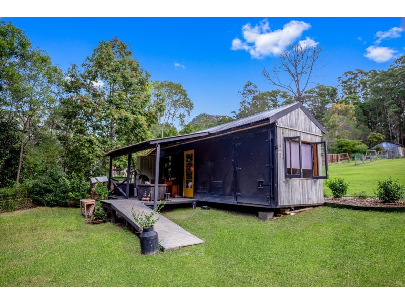 44 Pottery St, Pomona QLD 4568