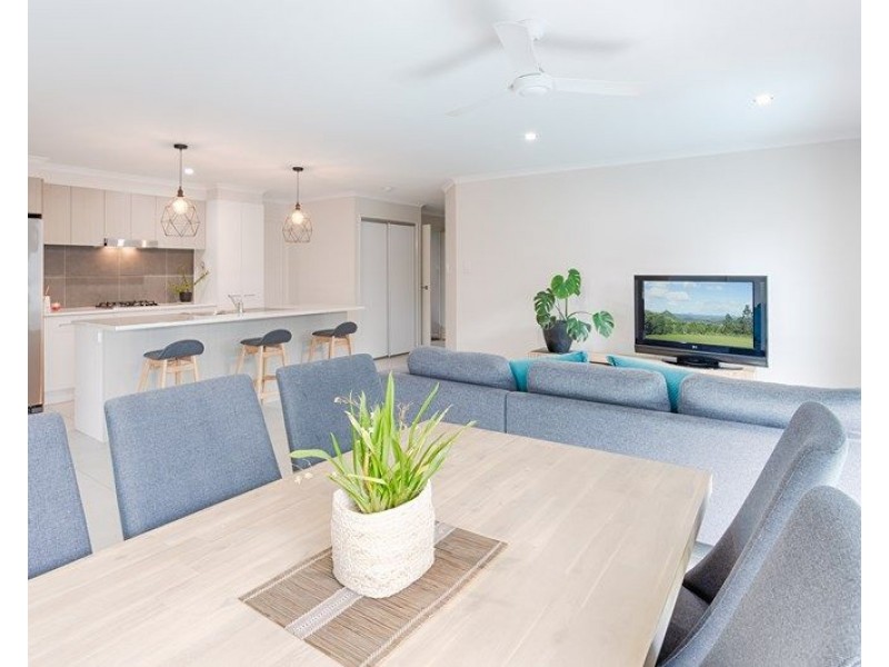 4 Wheeldon Court, Cooroy QLD 4563