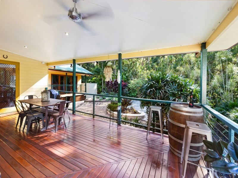 305 Gumboil Road, Lake Macdonald QLD 4563