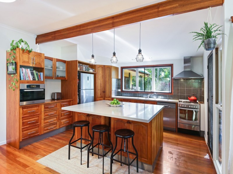 305 Gumboil Road, Lake Macdonald QLD 4563