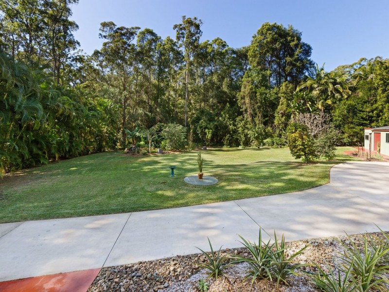 305 Gumboil Road, Lake Macdonald QLD 4563