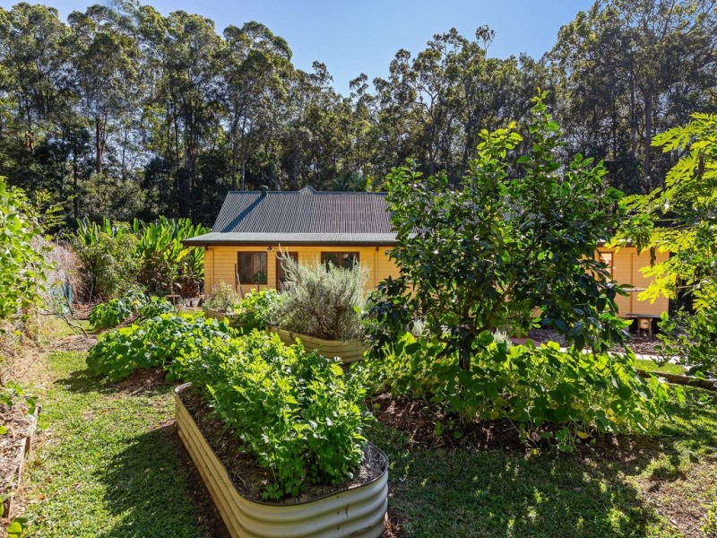 305 Gumboil Road, Lake Macdonald QLD 4563