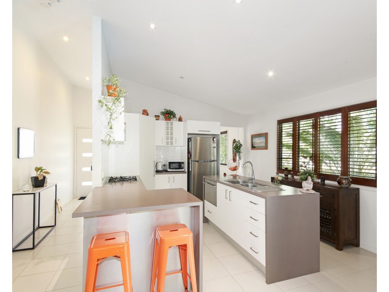 15 Blue Wren Place, Cooroy QLD 4563