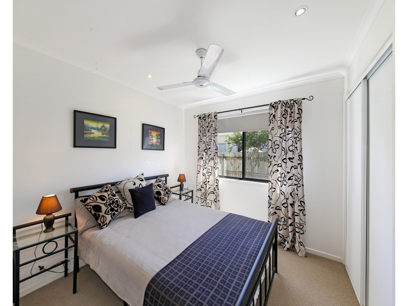 15 Blue Wren Place, Cooroy QLD 4563