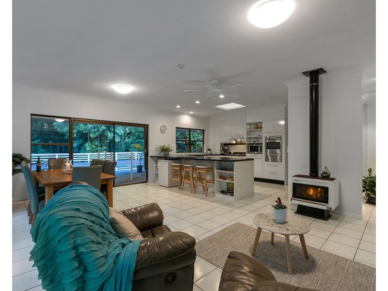 45 Stewart Court, Doonan QLD 4562