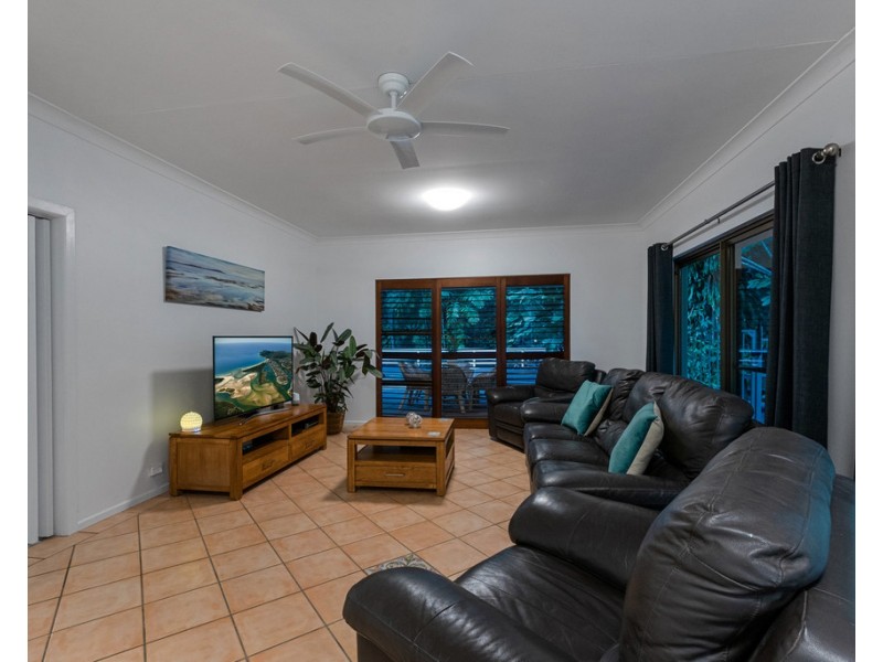 45 Stewart Court, Doonan QLD 4562