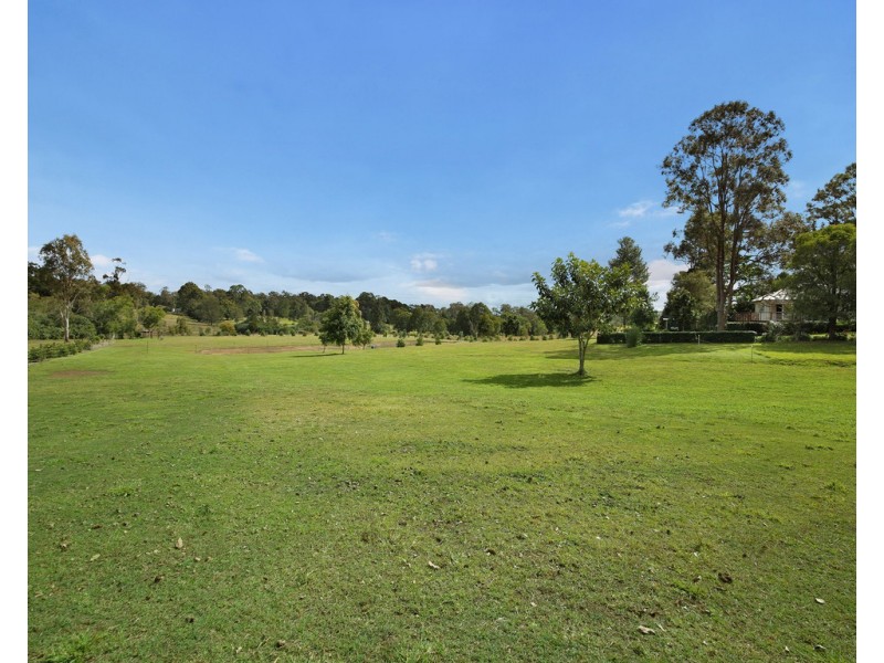 56 Jubilee Road, Carters Ridge QLD 4563