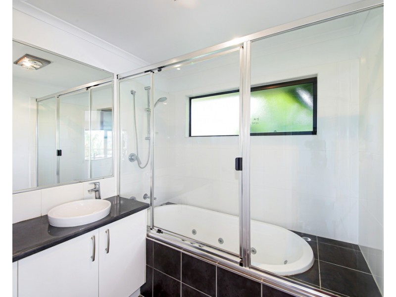 7 Racecourse Rise, Eumundi QLD 4562