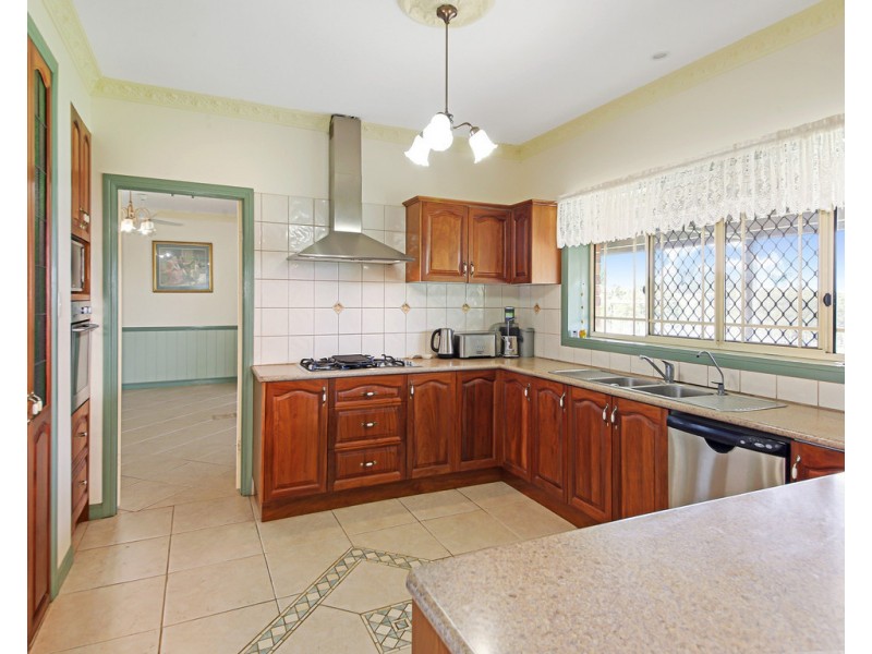 437 Black Mountain Road, Black Mountain QLD 4563