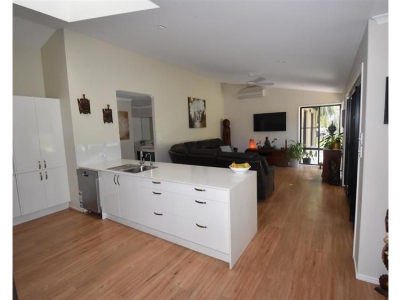 26 Kingsgate Drive, Tinbeerwah QLD 4563