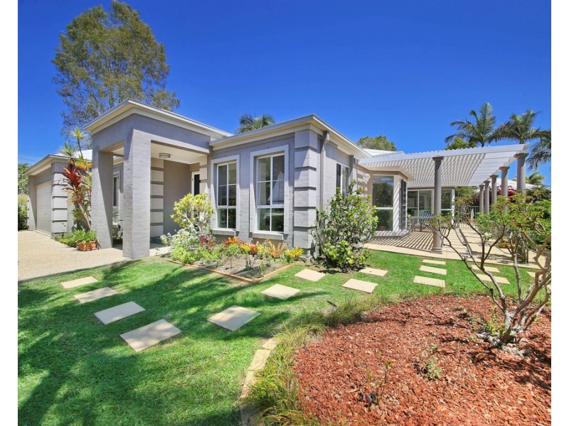 2 Dirum Court, Tewantin QLD 4565