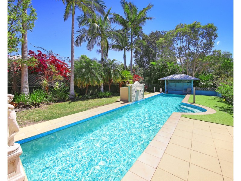 2 Dirum Court, Tewantin QLD 4565