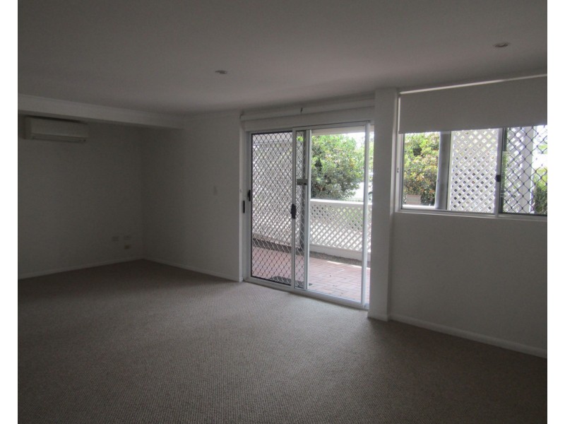 48b Elm Street, Cooroy QLD 4563