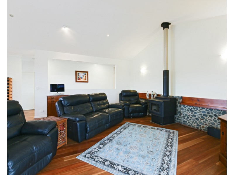 28 Crows Ash Lane, Black Mountain QLD 4563