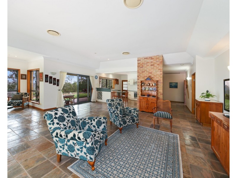 28 Crows Ash Lane, Black Mountain QLD 4563