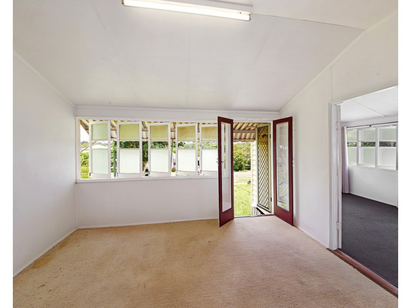 27 Wattle Street, Cooroy QLD 4563