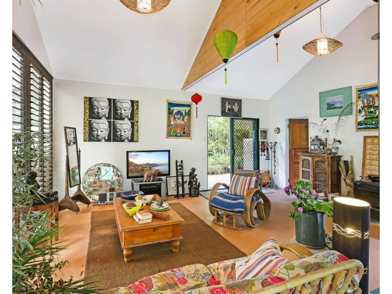 99 Black Pinch Road, Pomona QLD 4568