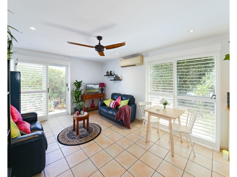 Unit 1/10 Garnet Street, Cooroy QLD 4563