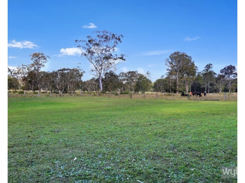 100 Pound Road, Pomona QLD 4568